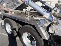 いすゞギガ汚泥吸引車大型（10t）[写真14]