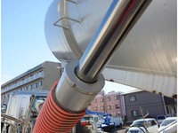 いすゞギガ汚泥吸引車大型（10t）[写真24]