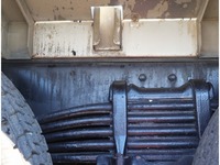 いすゞギガ汚泥吸引車大型（10t）[写真09]