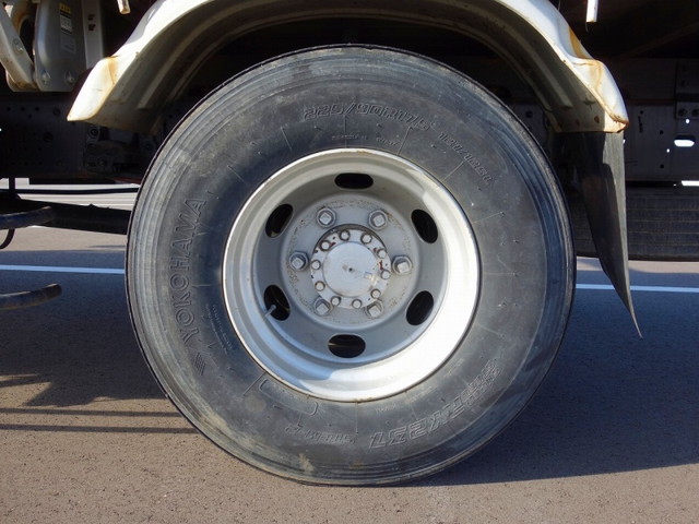 いすゞフォワードクレーン4段中型（4t）[写真23]