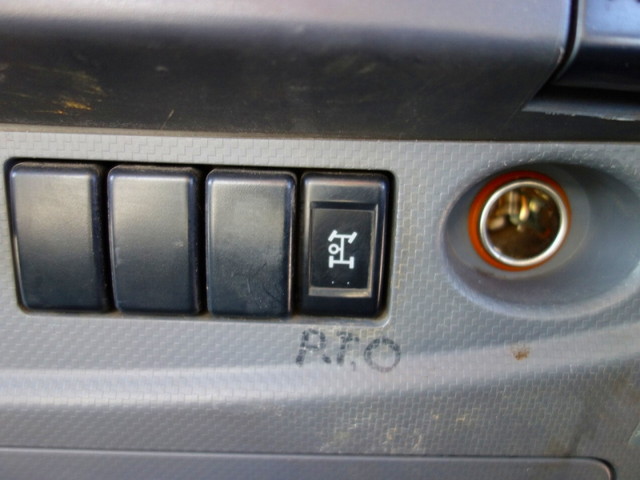 いすゞフォワードクレーン4段中型（4t）[写真32]