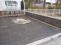 いすゞエルフ平ボディ小型（2t・3t）[写真17]