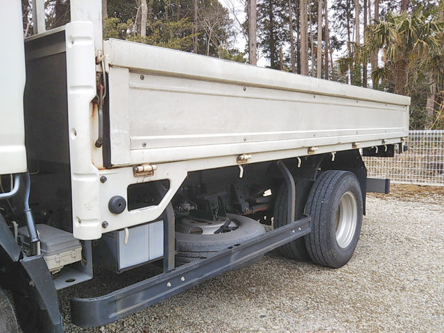 いすゞエルフ平ボディ小型（2t・3t）[写真19]