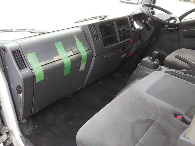 いすゞエルフ平ボディ小型（2t・3t）[写真30]