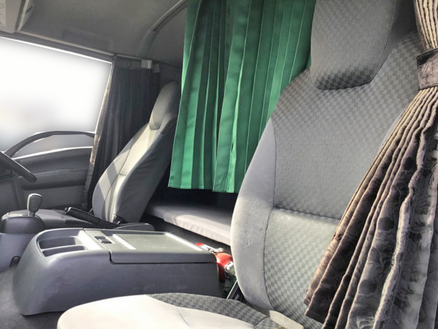 いすゞフォワードアルミウイング中型（4t）[写真30]