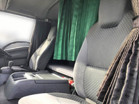 いすゞフォワードアルミウイング中型（4t）[写真30]