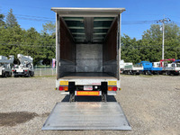 三菱ふそうファイターアルミウイング中型（4t）[写真12]