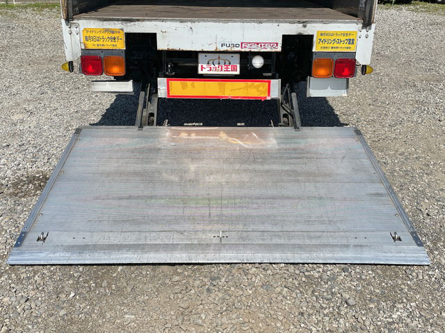 三菱ふそうファイターアルミウイング中型（4t）[写真21]