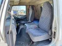 三菱ふそうファイターアルミウイング中型（4t）[写真33]