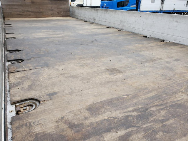 日野レンジャーアルミブロック増トン（6t・8t）[写真17]