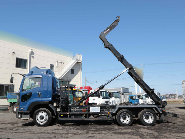 いすゞフォワードコンテナ専用車増トン（6t・8t）[写真14]