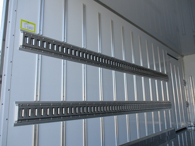 三菱ふそうキャンター冷凍車（冷蔵車）小型（2t・3t）[写真19]