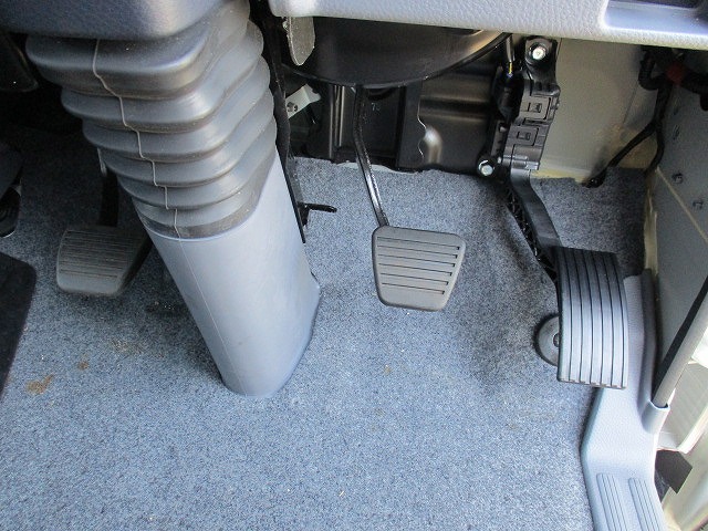 三菱ふそうキャンター冷凍車（冷蔵車）小型（2t・3t）[写真23]