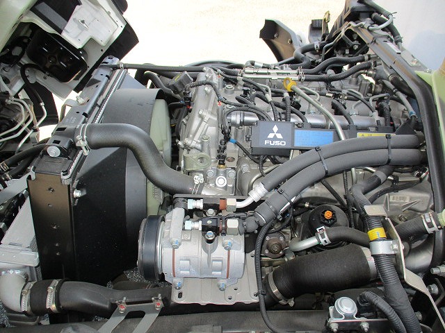 三菱ふそうキャンター冷凍車（冷蔵車）小型（2t・3t）[写真31]