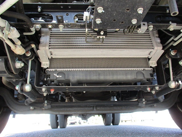 三菱ふそうキャンター冷凍車（冷蔵車）小型（2t・3t）[写真10]