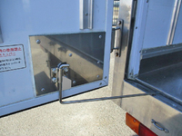 三菱ふそうキャンター冷凍車（冷蔵車）小型（2t・3t）[写真11]