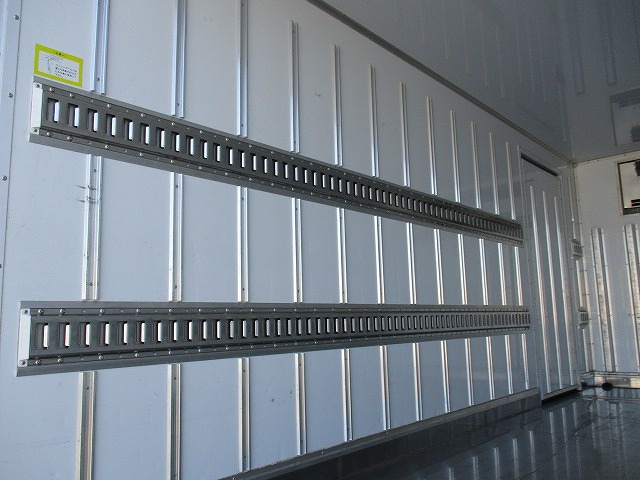 三菱ふそうキャンター冷凍車（冷蔵車）小型（2t・3t）[写真15]