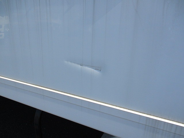 三菱ふそうキャンター冷凍車（冷蔵車）小型（2t・3t）[写真36]