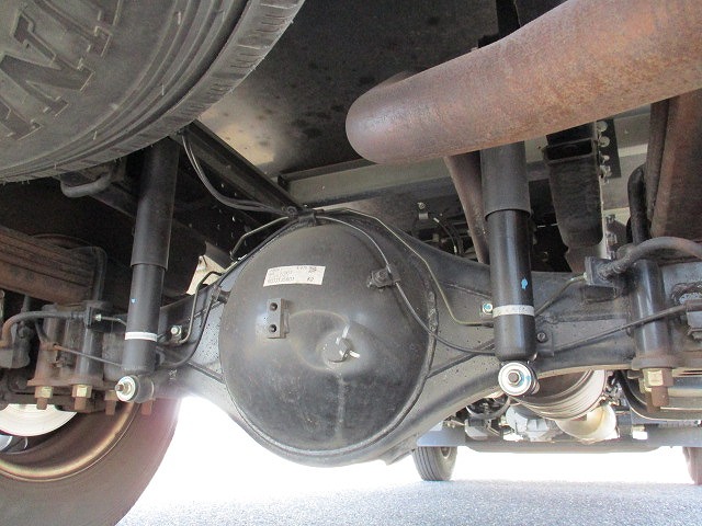 三菱ふそうキャンター冷凍車（冷蔵車）小型（2t・3t）[写真08]