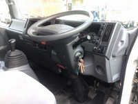 いすゞエルフアルミバン小型（2t・3t）[写真11]