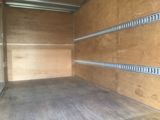 いすゞエルフアルミバン小型（2t・3t）[写真38]