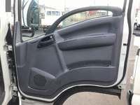 いすゞエルフアルミバン小型（2t・3t）[写真05]