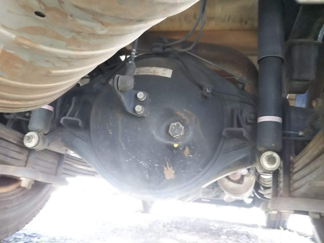 三菱ふそうキャンター平ボディ小型（2t・3t）[写真15]