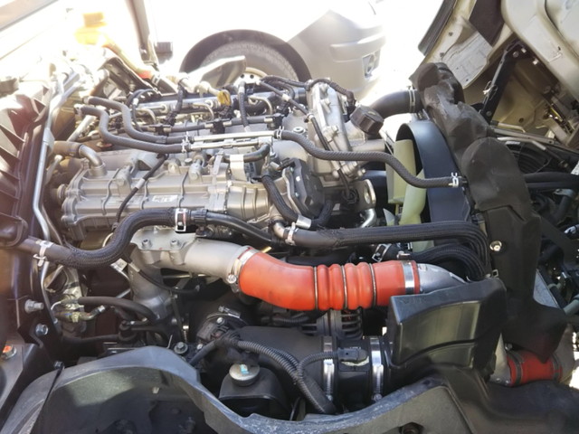 三菱ふそうキャンター平ボディ小型（2t・3t）[写真18]