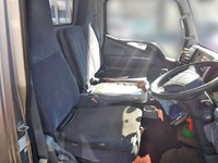 三菱ふそうキャンター平ボディ小型（2t・3t）[写真23]