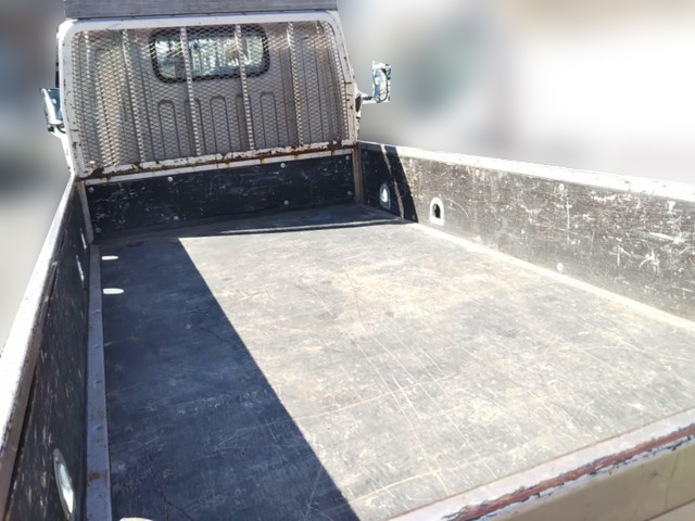 三菱ふそうキャンター平ボディ小型（2t・3t）[写真06]