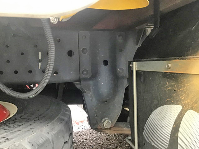 いすゞエルフダブルキャブ（Wキャブ）小型（2t・3t）[写真08]