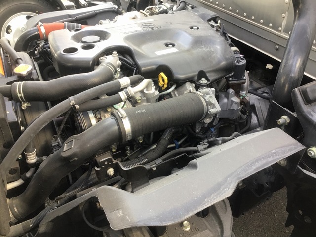 いすゞエルフアルミバン小型（2t・3t）[写真18]