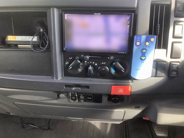 いすゞエルフアルミバン小型（2t・3t）[写真20]