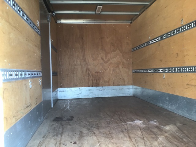 いすゞエルフアルミバン小型（2t・3t）[写真28]