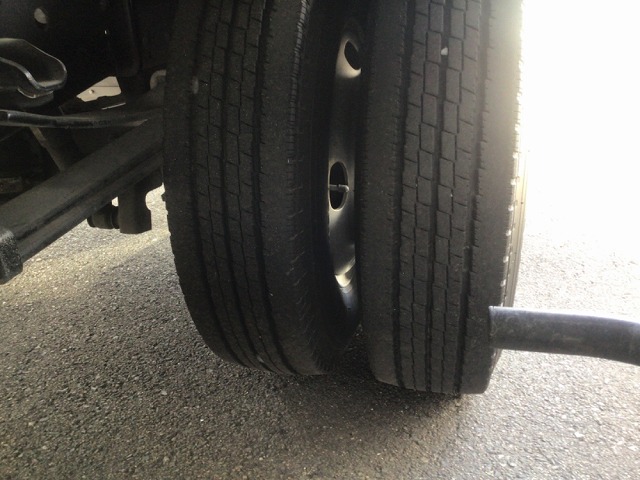 いすゞエルフアルミバン小型（2t・3t）[写真38]