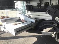 いすゞエルフアルミバン小型（2t・3t）[写真07]