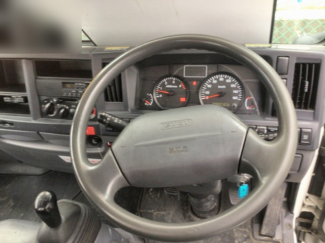 いすゞエルフクレーン4段小型（2t・3t）[写真15]