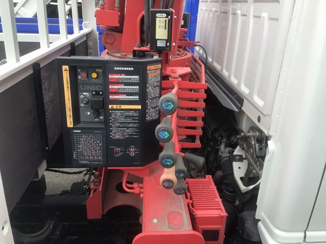 いすゞエルフクレーン4段小型（2t・3t）[写真23]