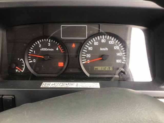 いすゞエルフクレーン4段小型（2t・3t）[写真30]