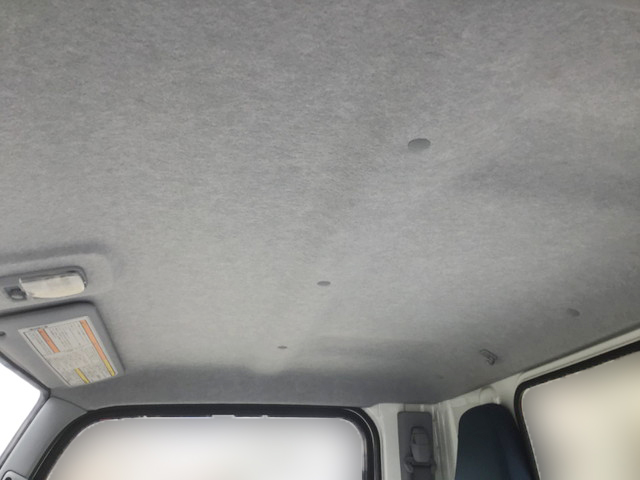 三菱ふそうキャンター平ボディ小型（2t・3t）[写真20]