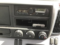 三菱ふそうキャンター平ボディ小型（2t・3t）[写真21]