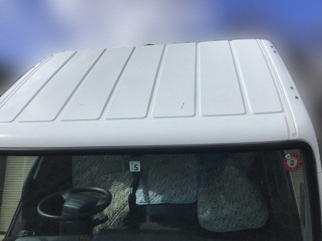 三菱ふそうキャンター平ボディ小型（2t・3t）[写真05]