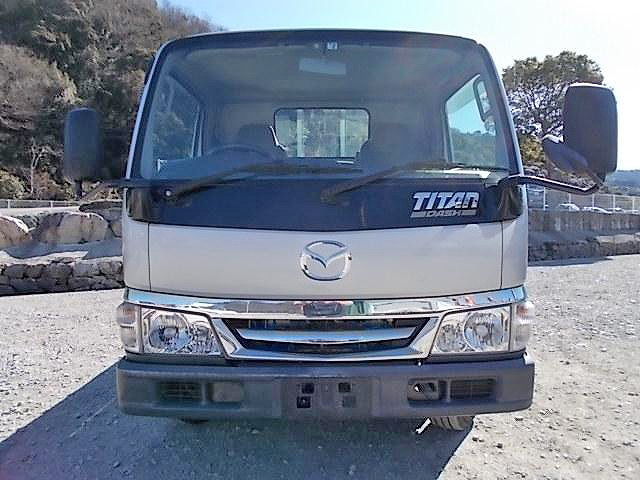 マツダタイタンダッシュ平ボディ小型（2t・3t）[写真05]