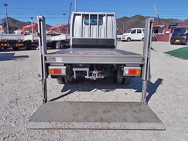 マツダタイタンダッシュ平ボディ小型（2t・3t）[写真09]