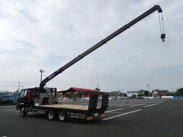 UDトラックスコンドルセルフローダー増トン（6t・8t）[写真02]