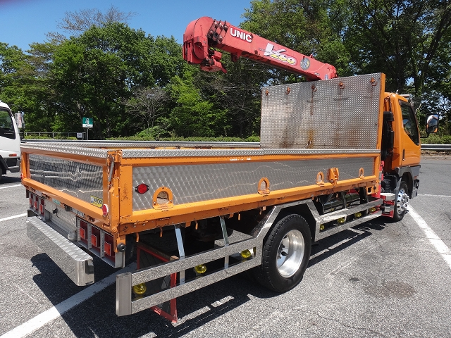 三菱ふそうキャンターユニック4段小型（2t・3t）[写真02]