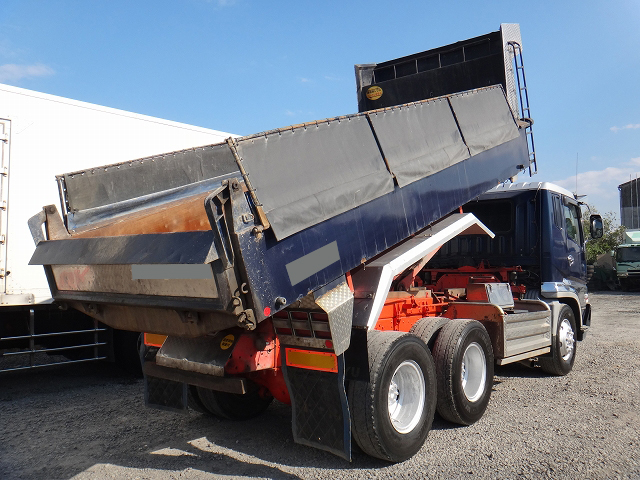 三菱ふそうスーパーグレートダンプ大型（10t）[写真02]