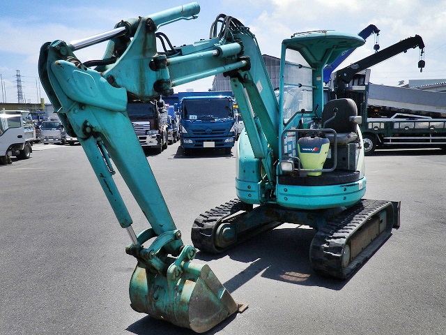 ヤンマーミニユンボ（ミニバックホー）[写真01]