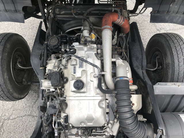 三菱ふそうファイターアルミウイング中型（4t）[写真25]