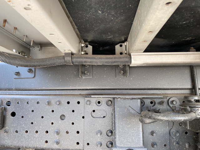 いすゞエルフアルミウイング小型（2t・3t）[写真18]